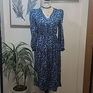 Banana Republic blue leopard 🐆 💙 dress